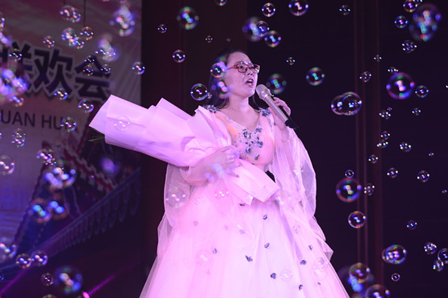 现代物流与管理学院分工会 《年代歌曲串烧》