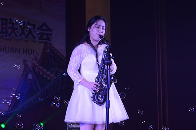 信息工程学院分工会 萨克斯独奏《我心永恒》