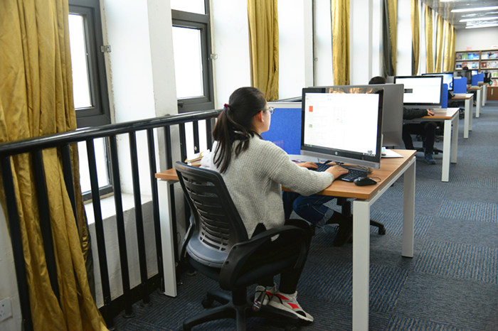 图书馆309一体机