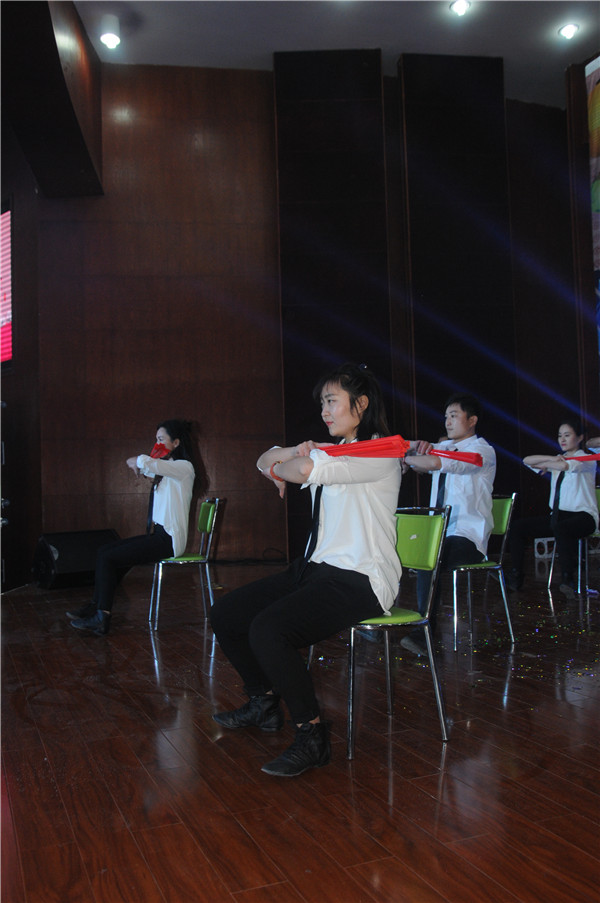 公共基础教学分工会 舞蹈《青花瓷》